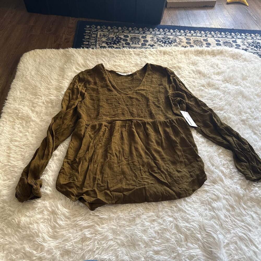 Sonoma Goods For Life Women's Long Sleeve Smocked V-Neck Peasant Top Brown